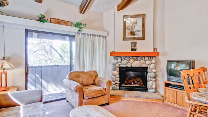 (B212) Loft Condo