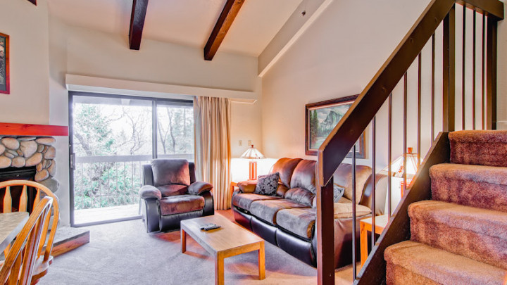 (B211) Loft Condo