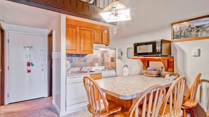 (B211) Loft Condo