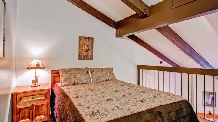 (B211) Loft Condo