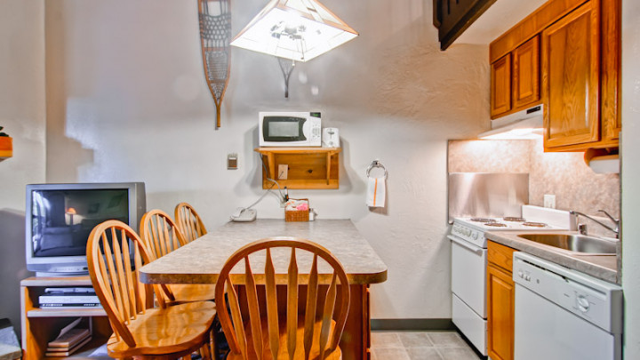 (A210) Loft Condo