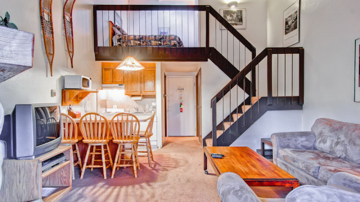 (A210) Loft Condo