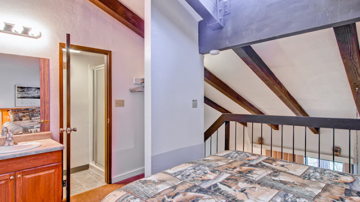 (A210) Loft Condo