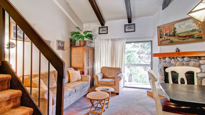(A203) Loft Condo