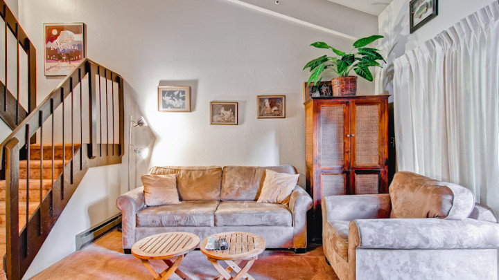 (A203) Loft Condo