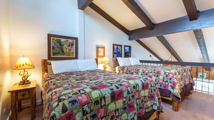 (A206) Loft Condo