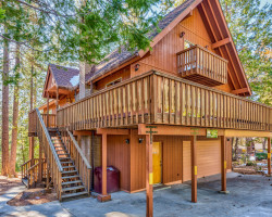 Hutchings Cabin & Apt.