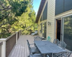 Black Pine Lodge