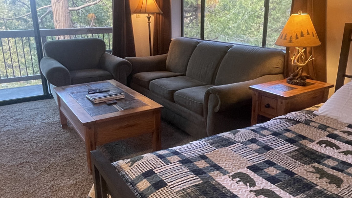 (B107) Studio Condo