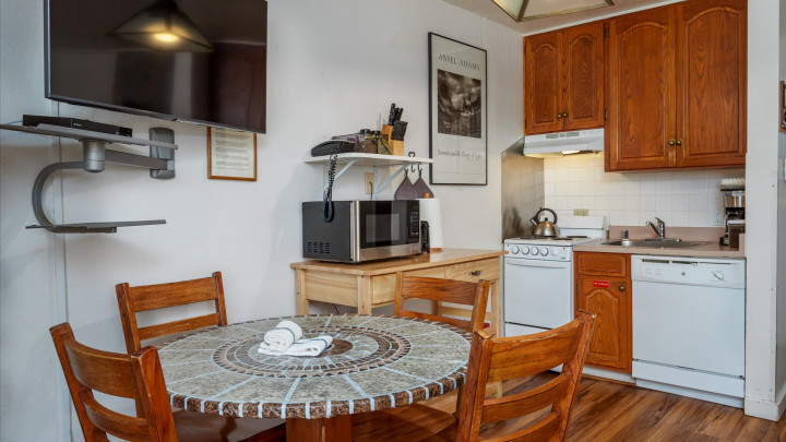 (A108) Studio Condo
