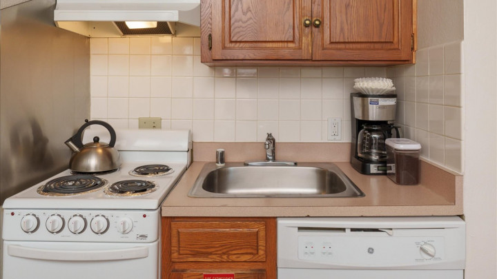 (A108) Studio Condo