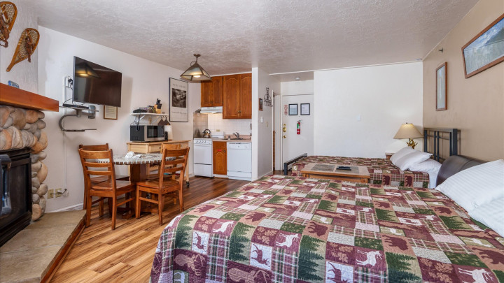 (A108) Studio Condo 