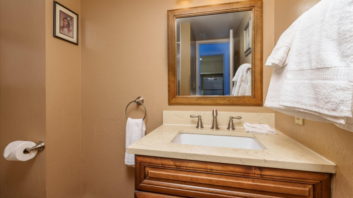 (A108) Studio Condo