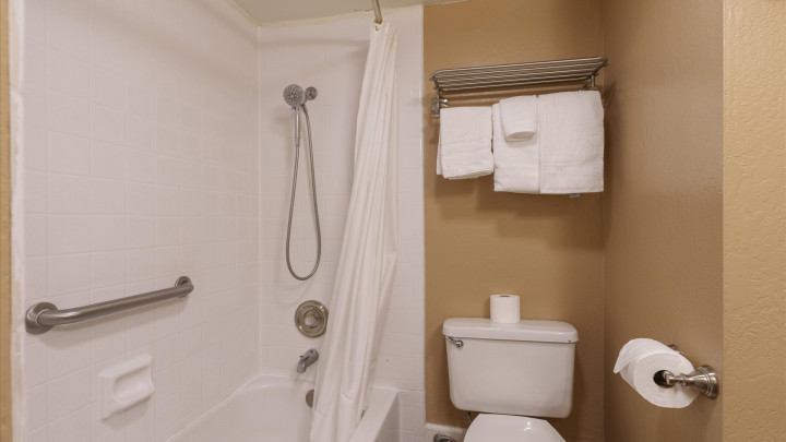 (A108) Studio Condo