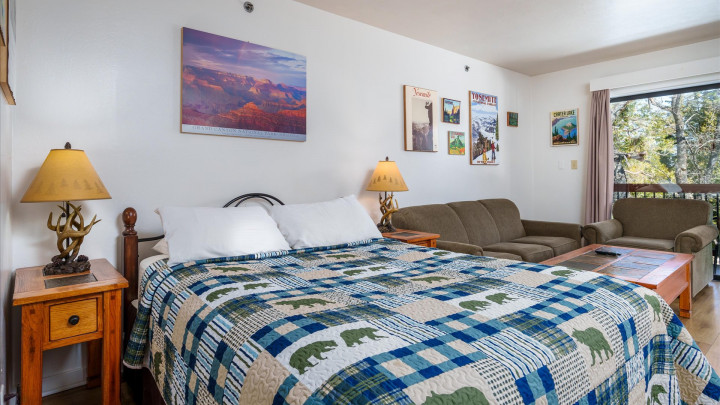 (A110) Studio Condo