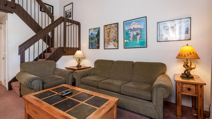 (B210) Loft Condo