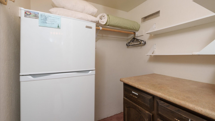 (B210) Loft Condo