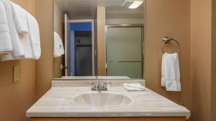 (A111) Studio Condo