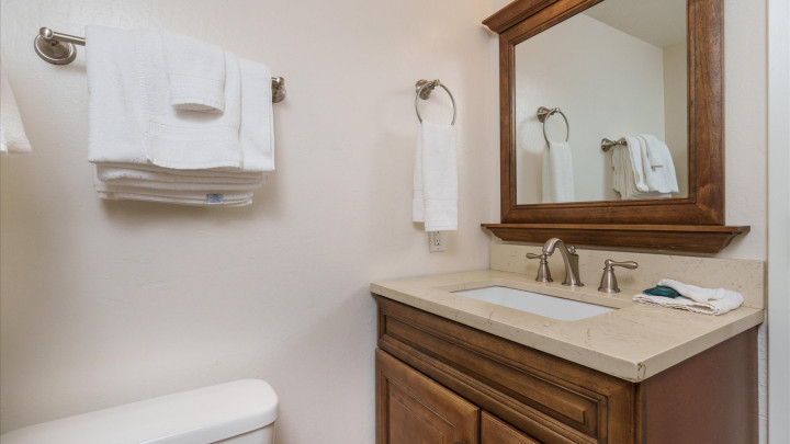 (A202) Loft Condo
