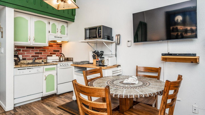 (A204) Loft Condo