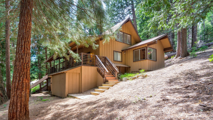 Chalet in the Pines