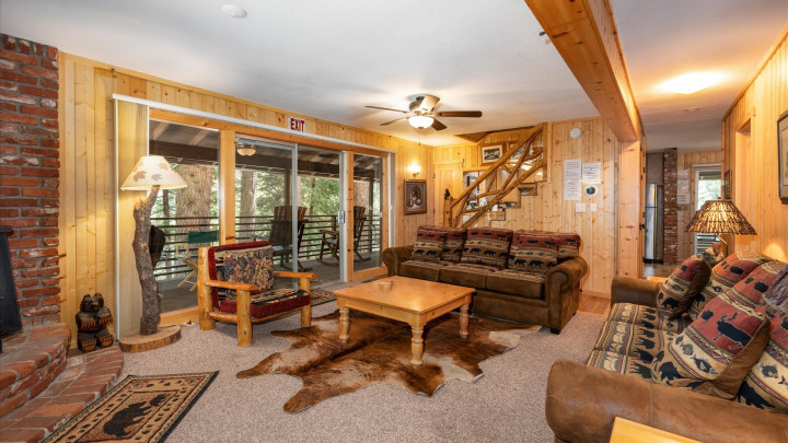 Chalet in the Pines
