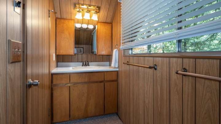 Chalet in the Pines